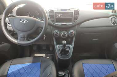 Хэтчбек Hyundai i10 2011 в 