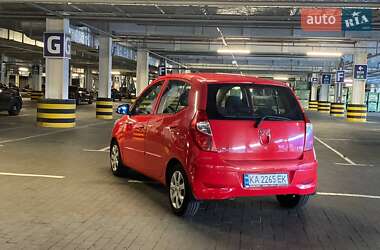Хэтчбек Hyundai i10 2011 в 