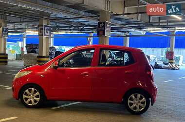 Хэтчбек Hyundai i10 2011 в 