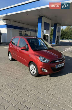 Хэтчбек Hyundai i10 2012 в 
