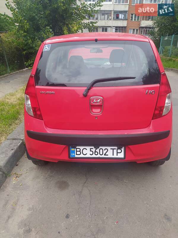 Хэтчбек Hyundai i10 2010 в Львове