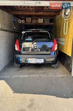 Хэтчбек Hyundai i10 2009 в 