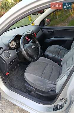 Хэтчбек Hyundai i10 2008 в 