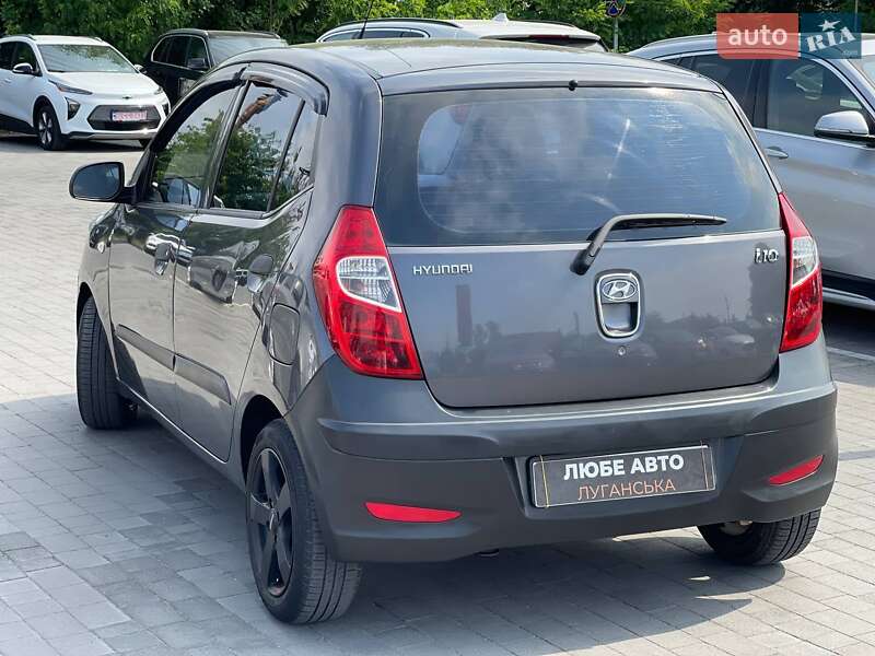 Хэтчбек Hyundai i10 2012 в Львове