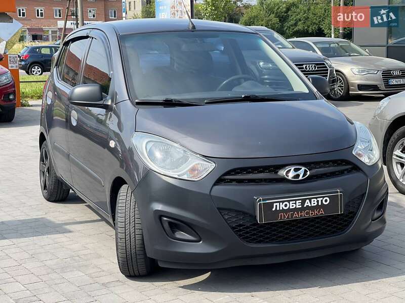 Хэтчбек Hyundai i10 2012 в Львове