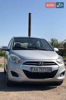 Hyundai i10 2013 Hyundai i10 2013
