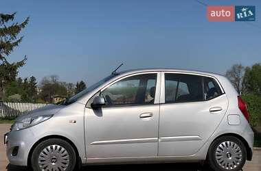 Хэтчбек Hyundai i10 2013 в 