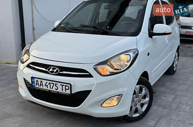 Хэтчбек Hyundai i10 2011 в 