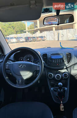 Хэтчбек Hyundai i10 2011 в 