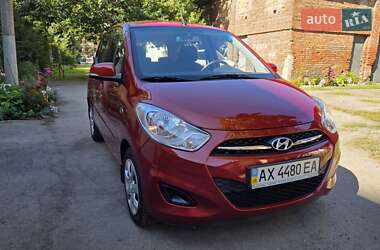 Хэтчбек Hyundai i10 2013 в Харькове
