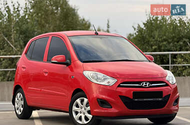 Хэтчбек Hyundai i10 2012 в 