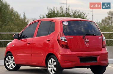 Хэтчбек Hyundai i10 2012 в 