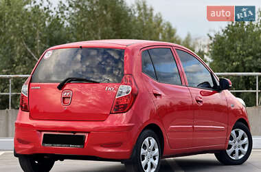 Хэтчбек Hyundai i10 2012 в 