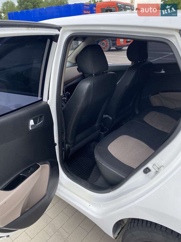 Хэтчбек Hyundai i10 2015 в Броварах