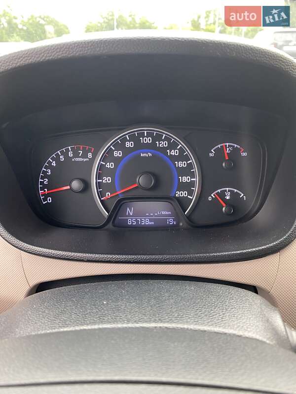 Хэтчбек Hyundai i10 2015 в Броварах