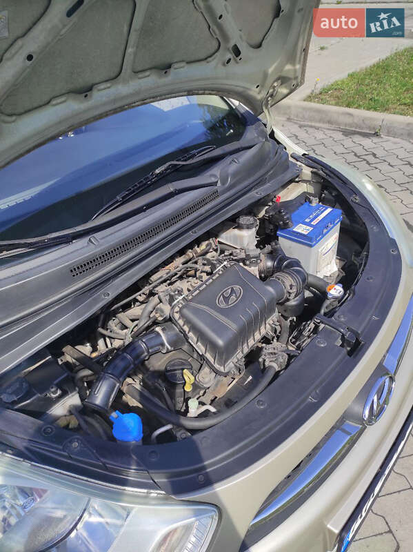 Хетчбек Hyundai i10 2013 в Києві