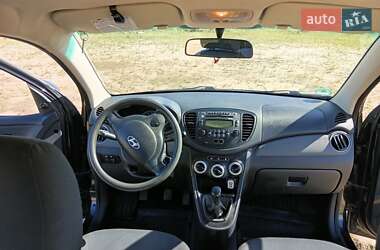 Хэтчбек Hyundai i10 2009 в 