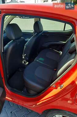 Hyundai i10 2012