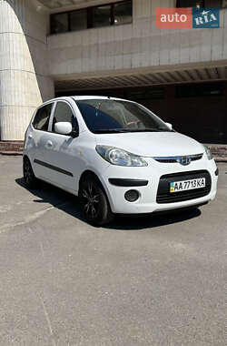 Хэтчбек Hyundai i10 2008 в 