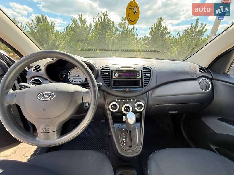 Хэтчбек Hyundai i10 2008 в Одессе