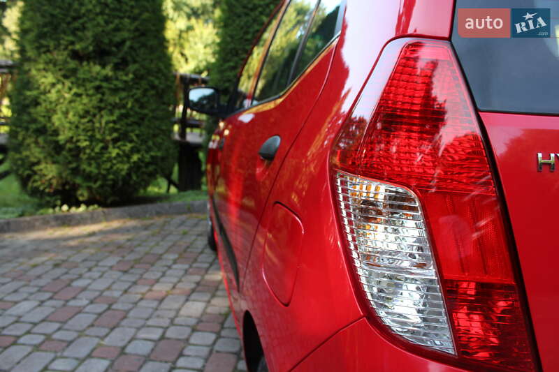Хэтчбек Hyundai i10 2009 в Трускавце
