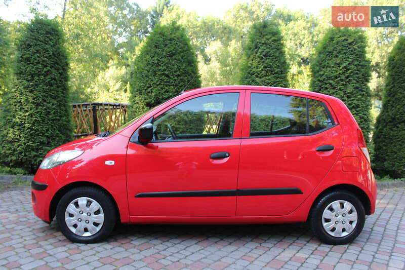 Хэтчбек Hyundai i10 2009 в Трускавце