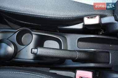 Хэтчбек Hyundai i10 2009 в 