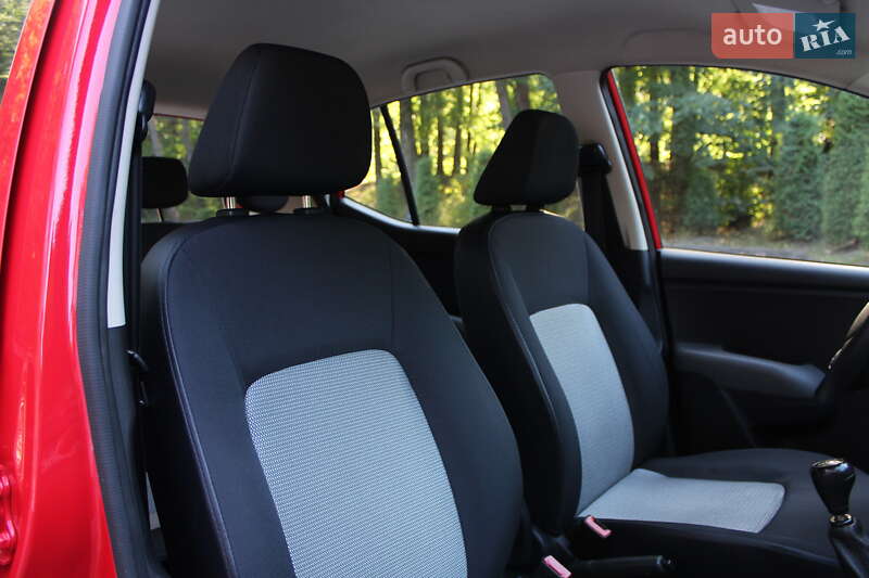 Хэтчбек Hyundai i10 2009 в Трускавце