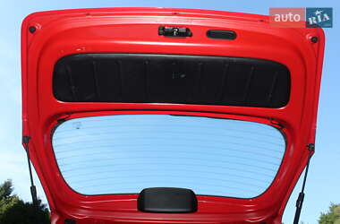 Хэтчбек Hyundai i10 2009 в 