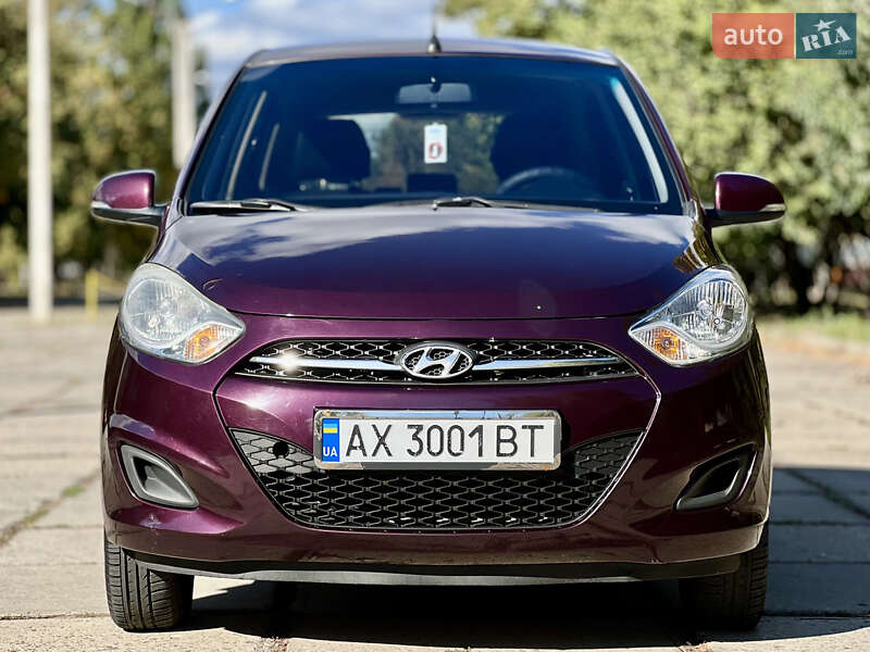 Хэтчбек Hyundai i10 2012 в Харькове