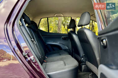 Хэтчбек Hyundai i10 2012 в 