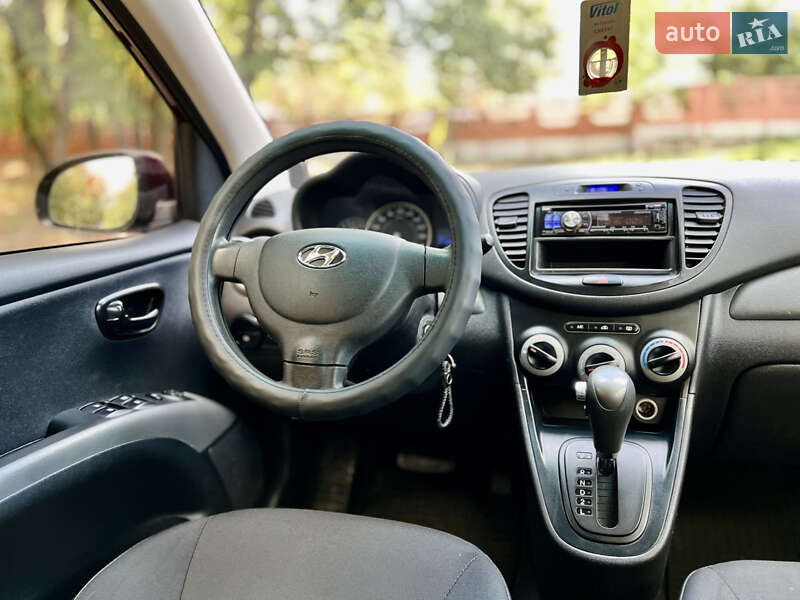 Хэтчбек Hyundai i10 2012 в Харькове