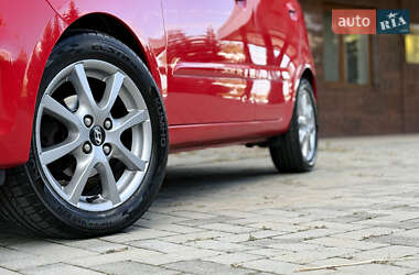 Хэтчбек Hyundai i10 2012 в 