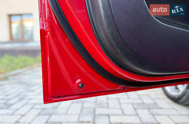 Хэтчбек Hyundai i10 2012 в 