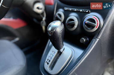 Хэтчбек Hyundai i10 2012 в 