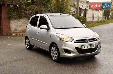Хэтчбек Hyundai i10 2011 в Киеве