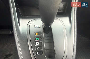 Хэтчбек Hyundai i10 2010 в 