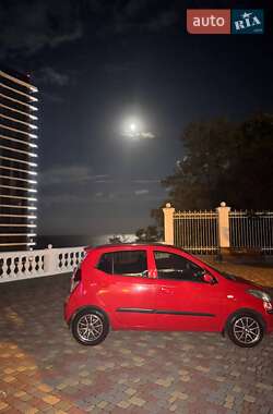 Хэтчбек Hyundai i10 2008 в 