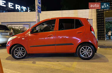 Хэтчбек Hyundai i10 2008 в 