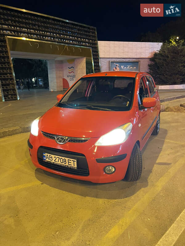 Хэтчбек Hyundai i10 2008 в 