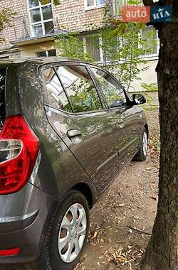 Хетчбек Hyundai i10 2013 в Харкові