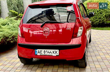 Хэтчбек Hyundai i10 2008 в 