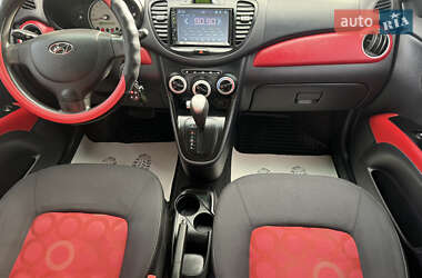 Хэтчбек Hyundai i10 2008 в 