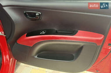 Хэтчбек Hyundai i10 2008 в 