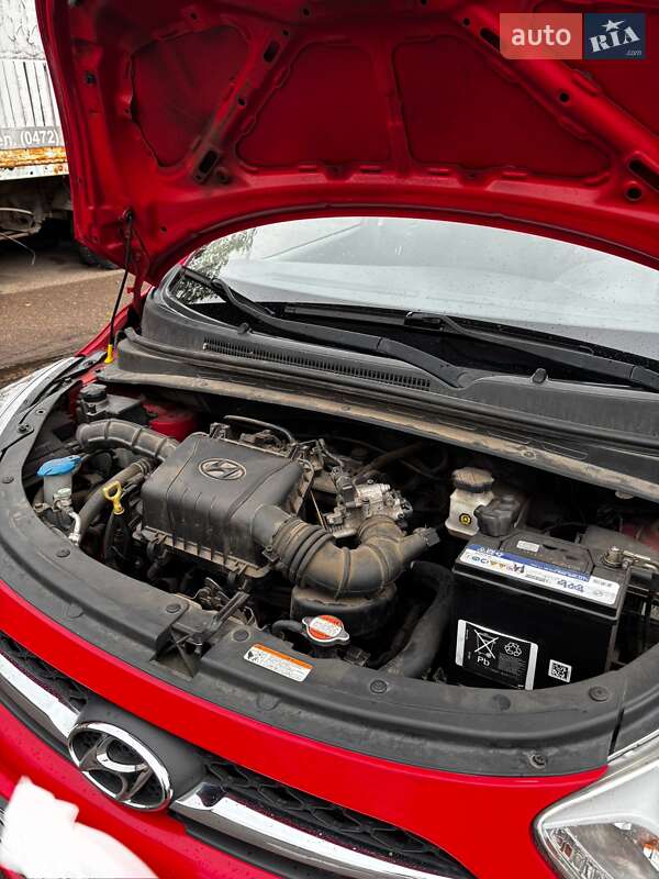 Хэтчбек Hyundai i10 2012 в Черкассах