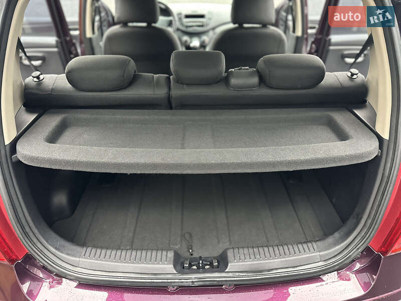 Хэтчбек Hyundai i10 2012 в Виннице