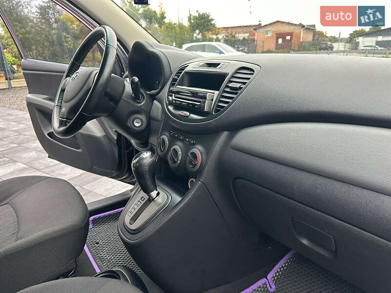 Хэтчбек Hyundai i10 2012 в Виннице