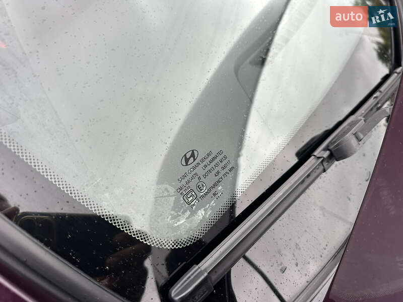 Хэтчбек Hyundai i10 2012 в Виннице