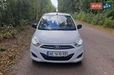 Хэтчбек Hyundai i10 2011 в Полтаве