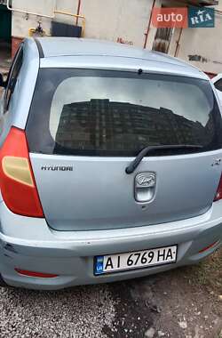 Хэтчбек Hyundai i10 2012 в 